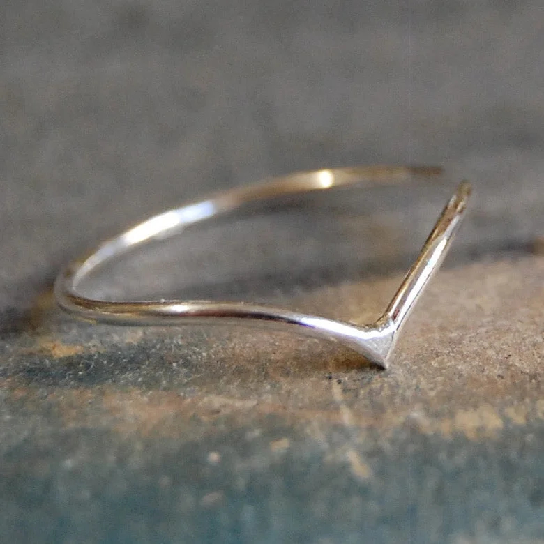 'V' ring | 925 silver