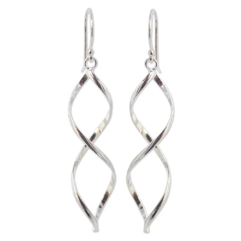 Handmade Sterling Silver 'Infinito' Earrings (Thailand)