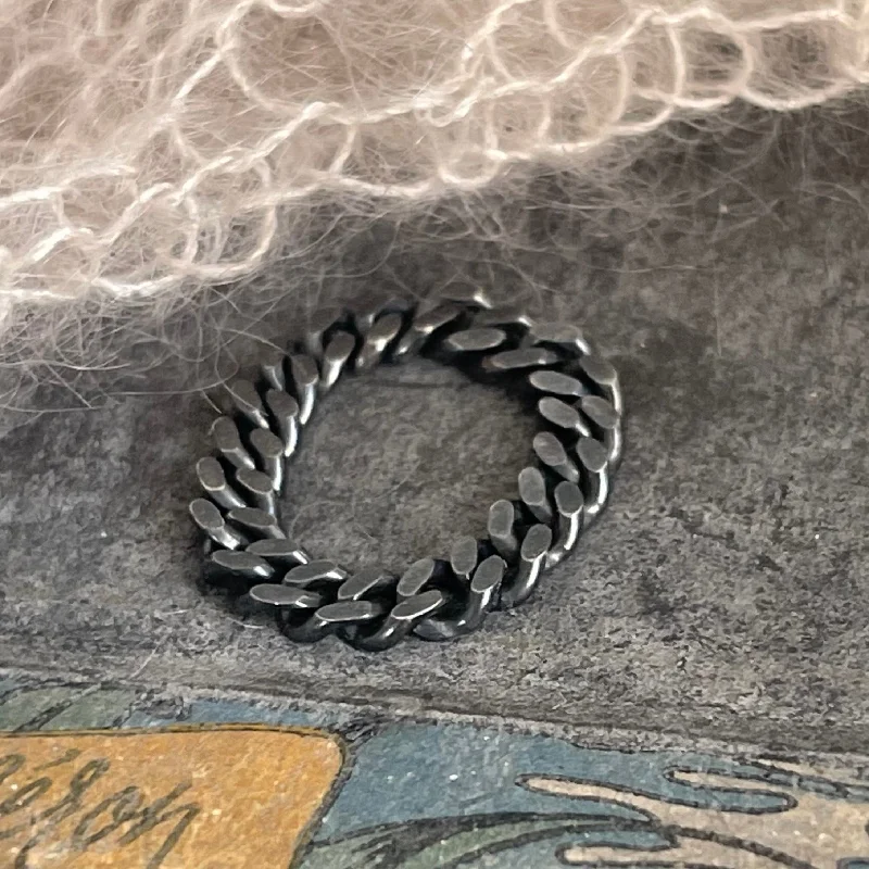 "Aaron’’chain ring/ silver 925 oxidazed