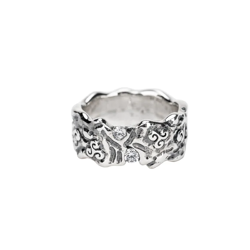 Silver Rocks 'n Rivers Triskele Ring - Cubic Zirconia