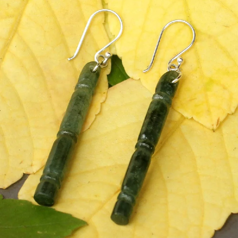 Handmade Silver 'Bamboo Path to Enlightenment' Jade Earrings (Thailand)