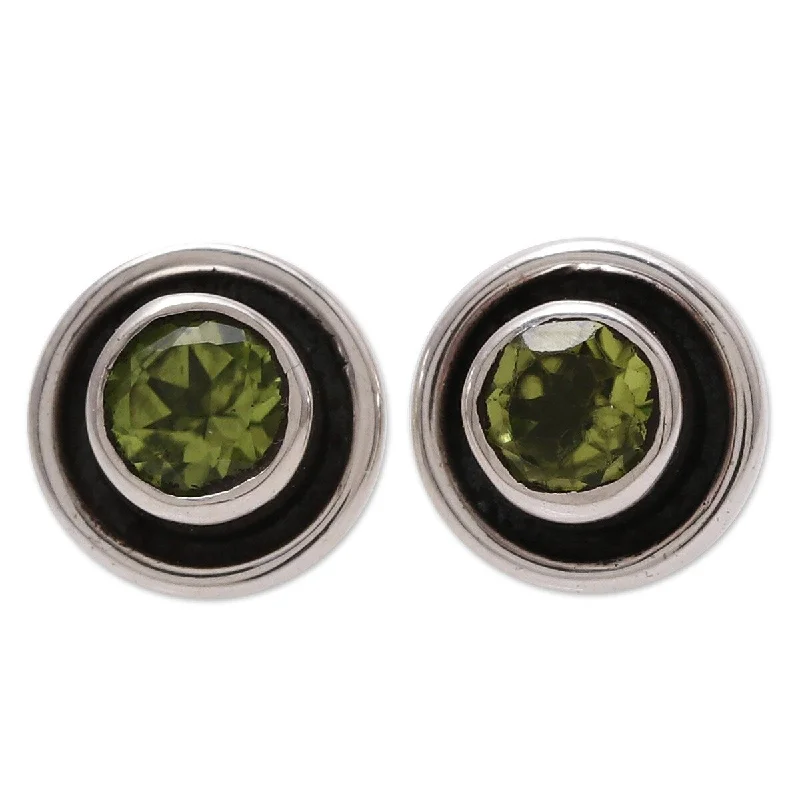 NOVICA Graceful Frames, Peridot stud earrings - 0.4*0.4