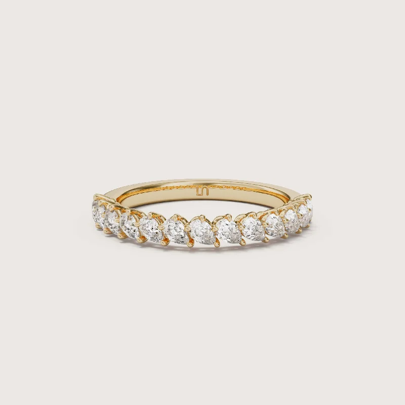 Laurel Pear Ring | Halfway diamonds